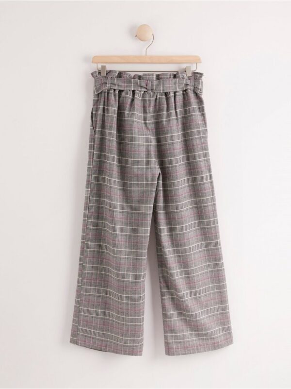 Loose fit checkered trousers with belt - 8024195-80