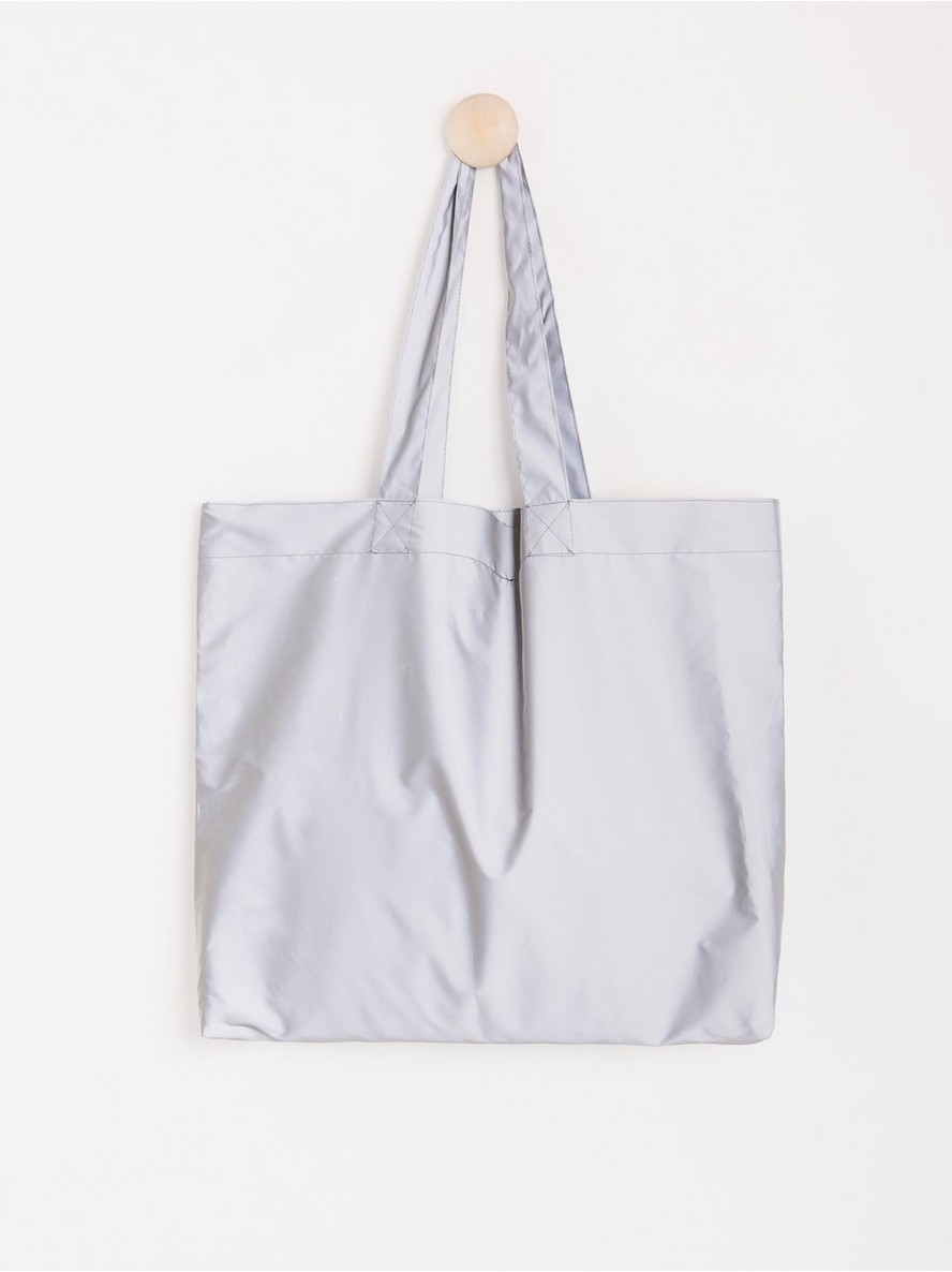 Reflective shopper with print - 8085698-10