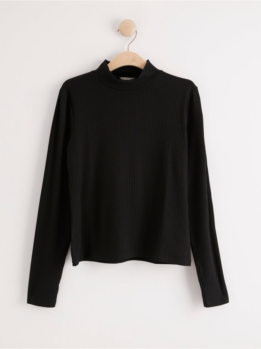 – Ribbed mock neck top