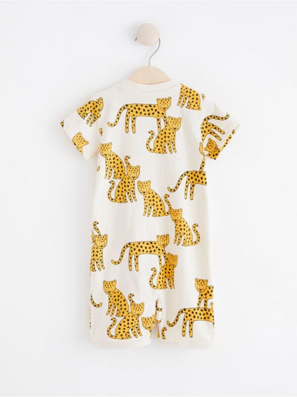 Pyjamas with leopards - 8158334-1230