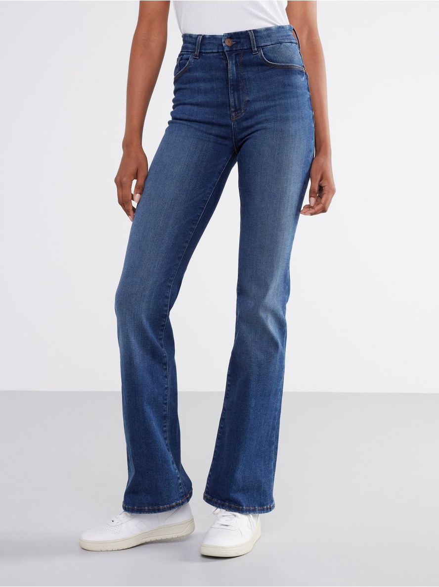 Pantalone – MIRA Curve super stretch flared jeans