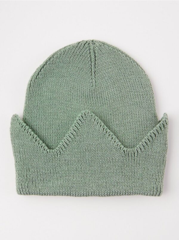 Knitted beanie with crown design - 8193538-9308