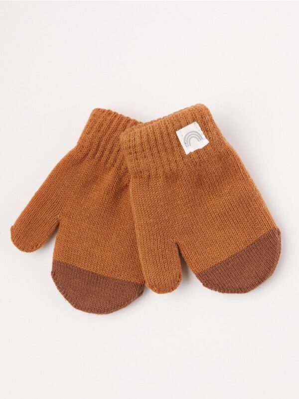 Fine-knit mittens - 8205121-9437