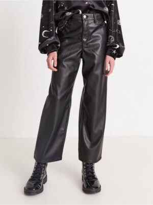 VILMA Wide high waist trousers in imitation leather - 8211390-80