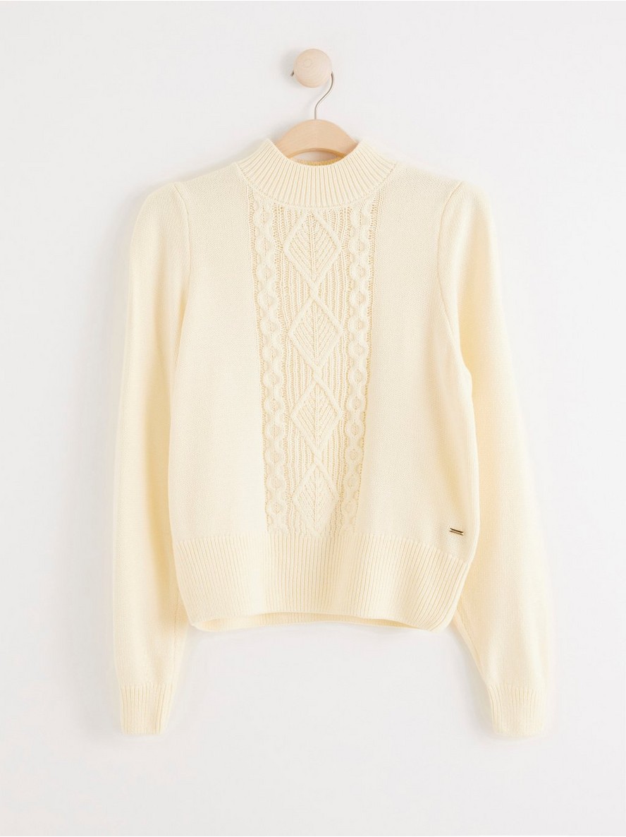 Dzemper – Knitted jumper with cable knit