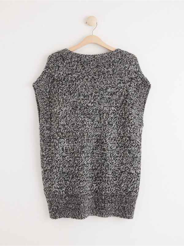 Oversized knitted vest - 8242524-80