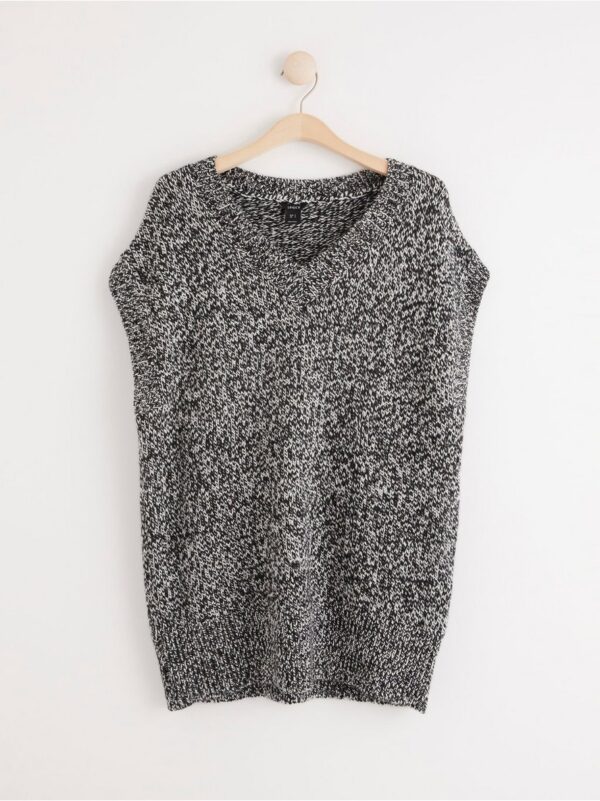 Oversized knitted vest - 8242524-80