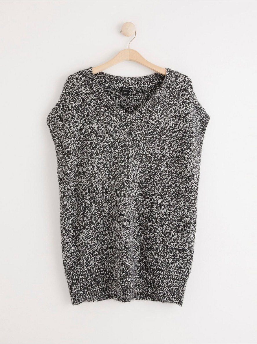 Pulover – Oversized knitted vest