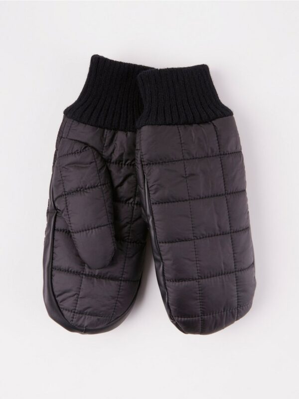 Quilted mittens with fleece lining - 8264005-80