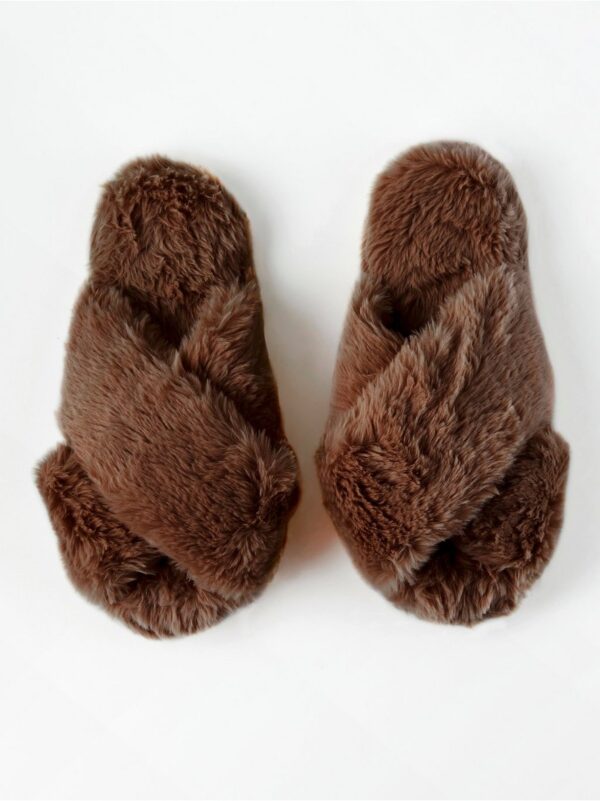 Fake fur slippers - 8279778-1914