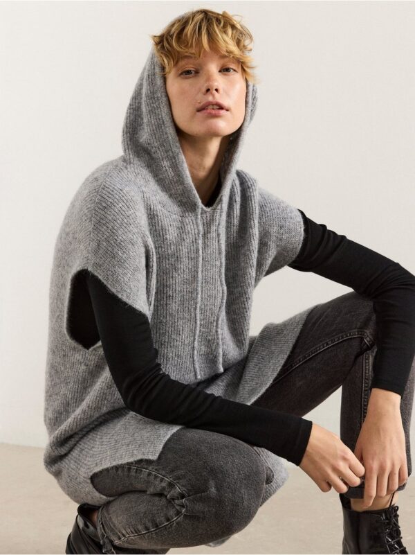 Knitted vest with hood - 8284333-145