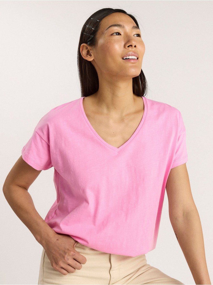 Majica – V-neck cotton t-shirt