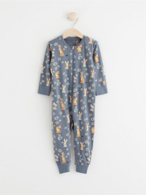 Pyjamas with soap bubbles - 8305253-8419