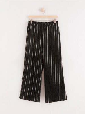 Straight cropped trousers - 8318010-1230