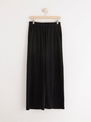 Straight cropped trousers - 8318010-80
