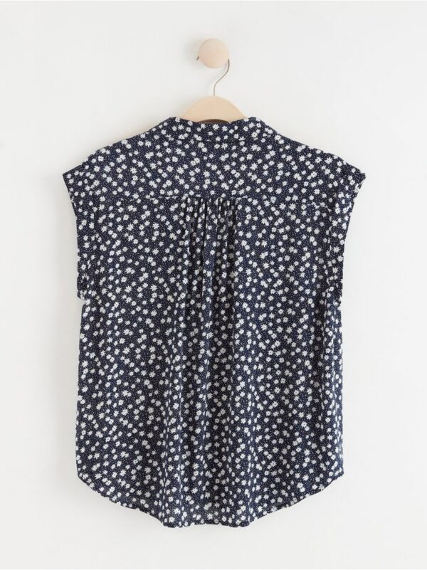 Sleeveless blouse - 8359357-2150