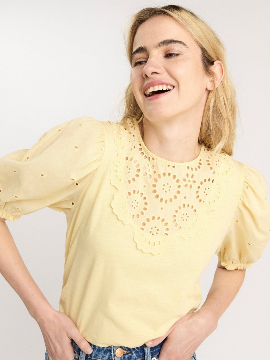 Majica – Top with broderie anglaise