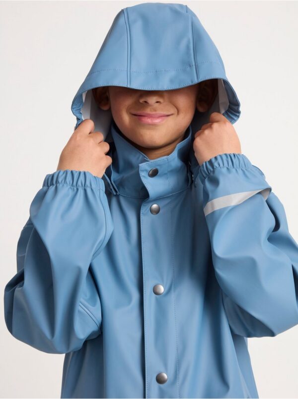 Rain coat with reflective details - 8380441-5193