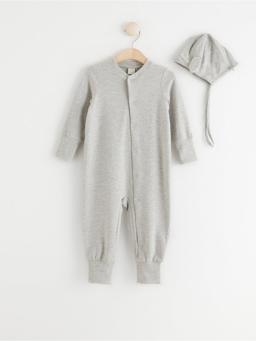 Set garderoba – Onesie and cap with ears