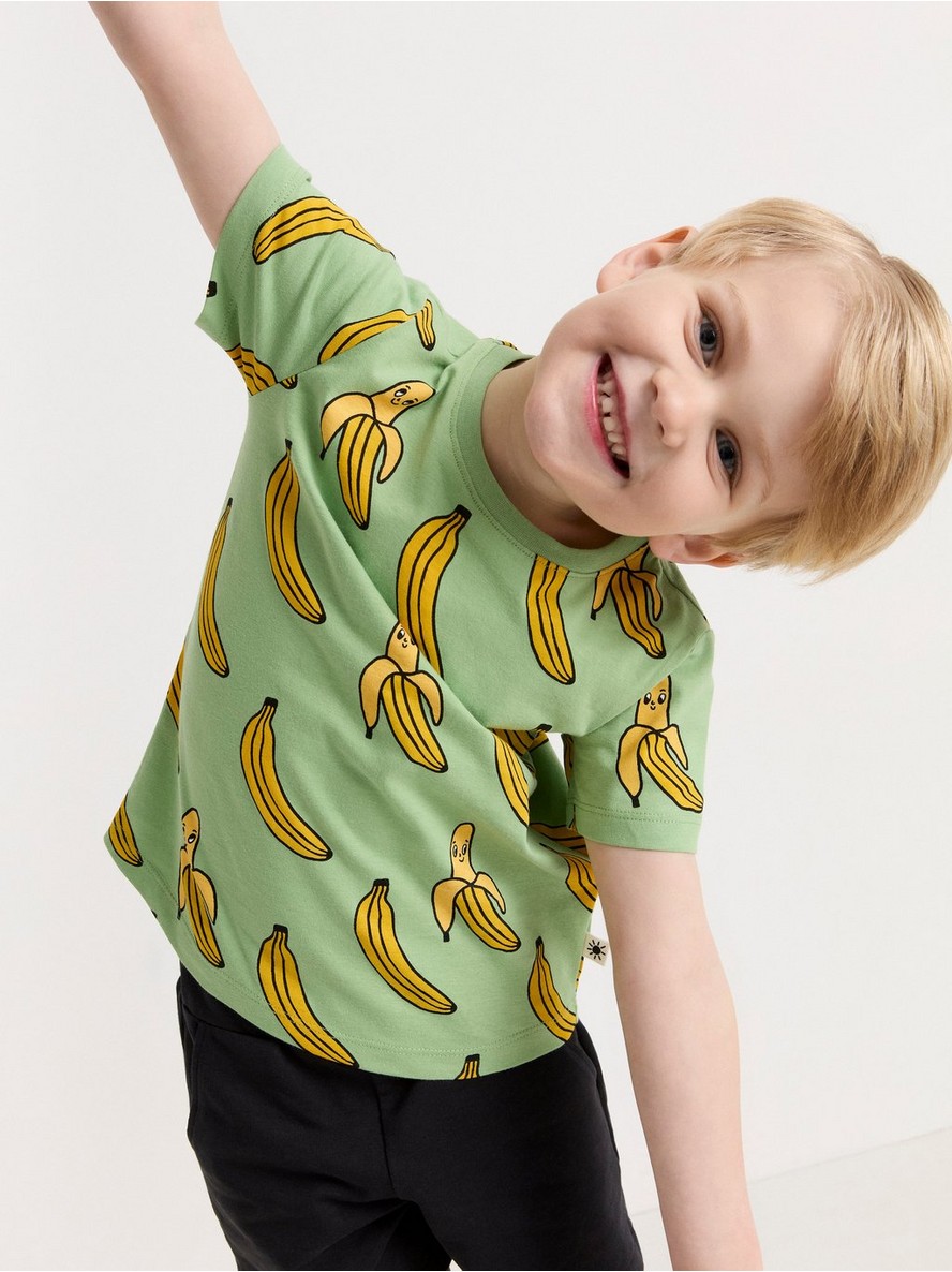 Majica – Short sleeve top with bananas