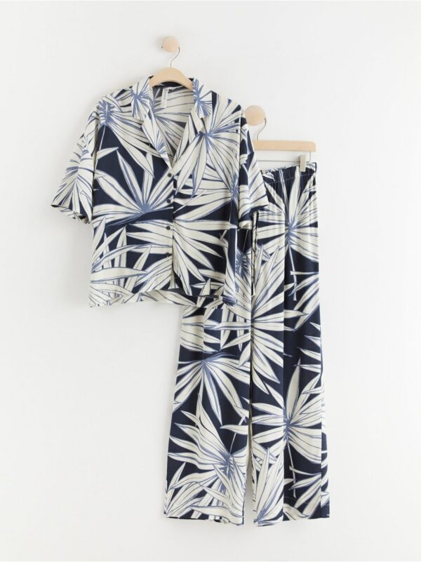 Pyjama set with shirt and trousers - 8393438-4230