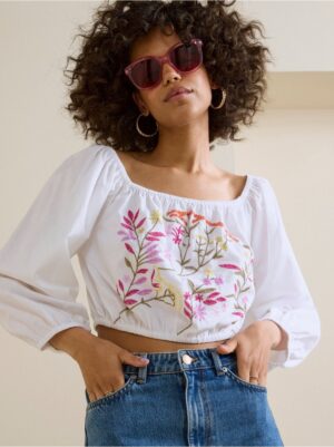 Cropped blouse with embroidery - 8393943-70