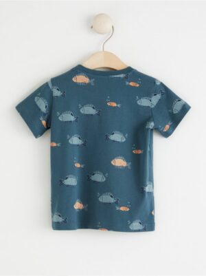 Short sleeve top with fish - 8414422-9816