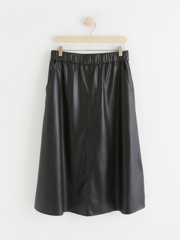 Midi skirt in imitation leather - 8419790-80