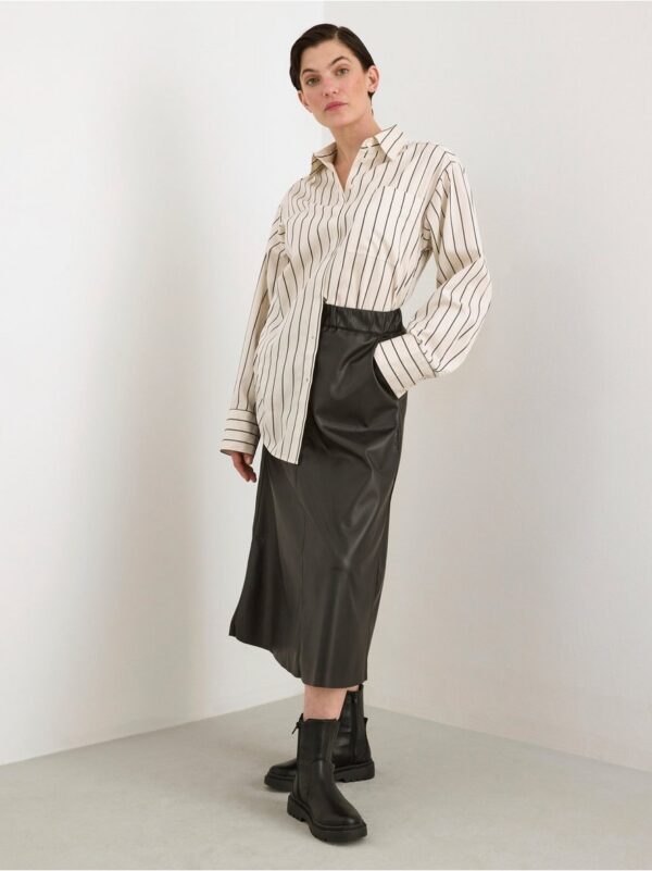 Midi skirt in imitation leather - 8419790-80