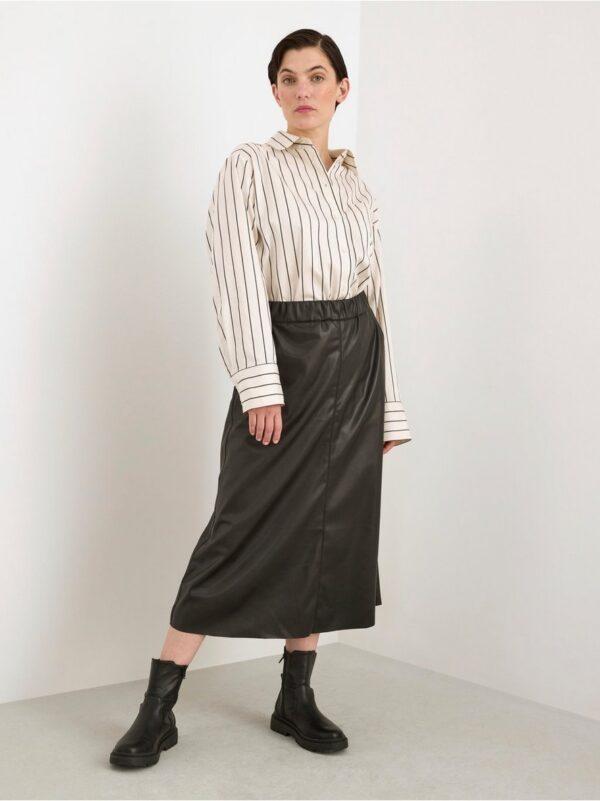 Midi skirt in imitation leather - 8419790-80