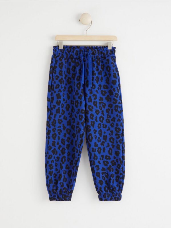 Joggers with allover print - 8423040-7290