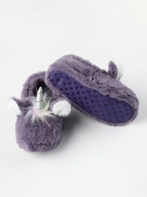 Unicorn slippers - 8434990-9986