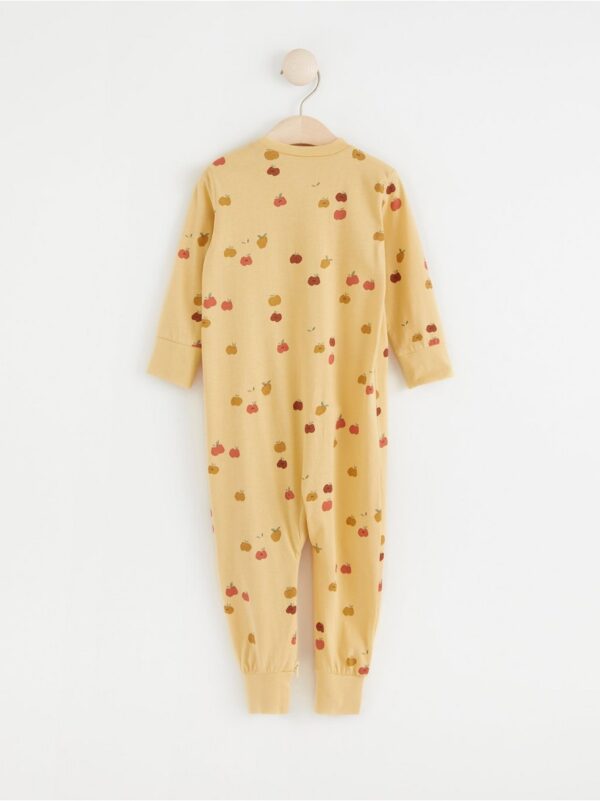 Pyjamas with apples - 8435921-9694