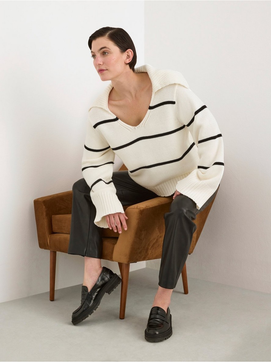 Dzemper – Striped knitted jumper with collar
