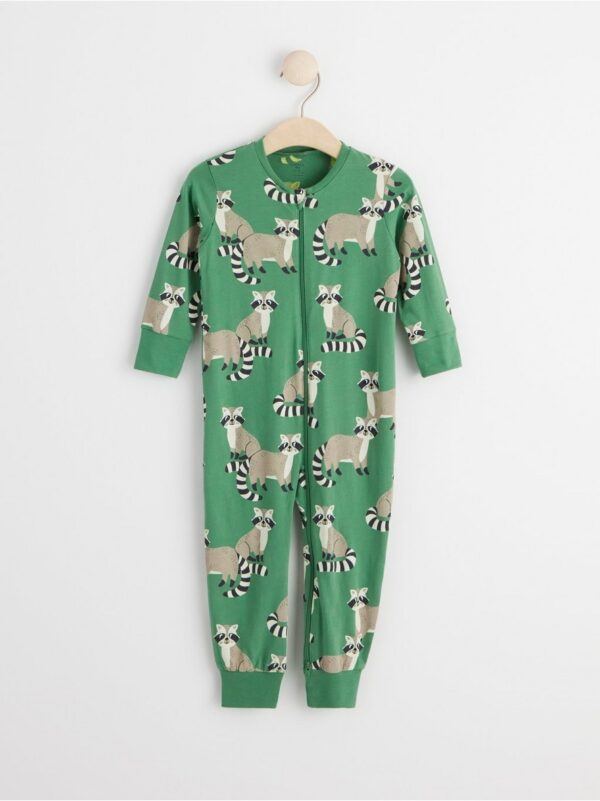 Pyjamas with raccoons - 8468789-1105