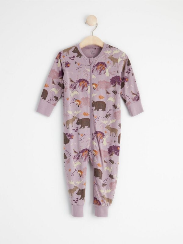 Pyjamas with forest animals - 8479361-8121
