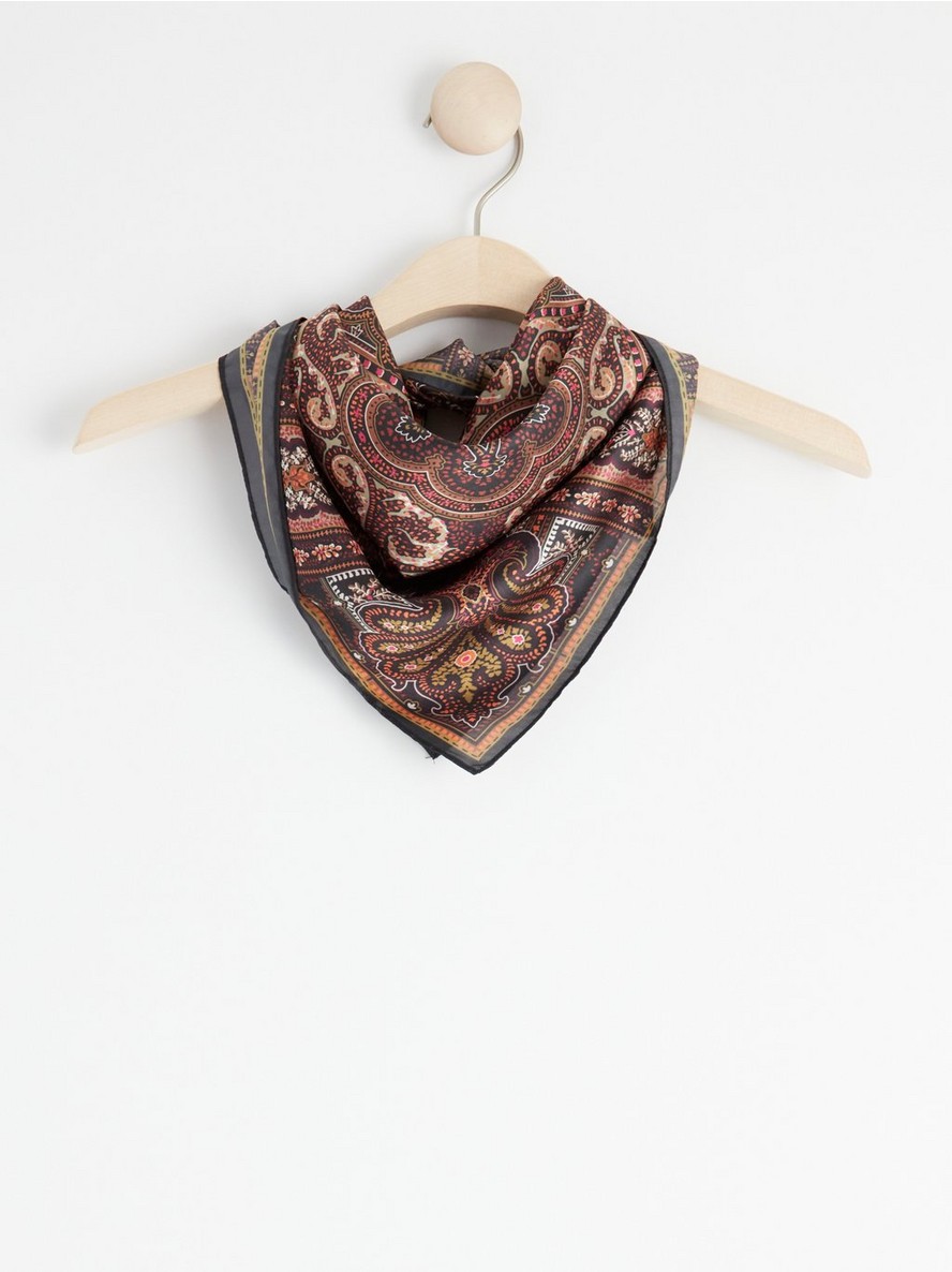 Marama – Paisley scarf