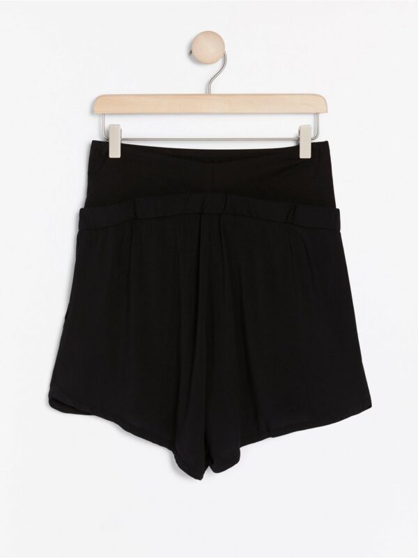MOM Black Viscose Shorts - 7868659-80