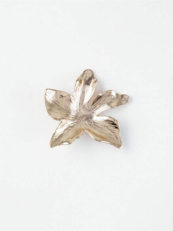 Gold coloured flower brooch - 8328075-20