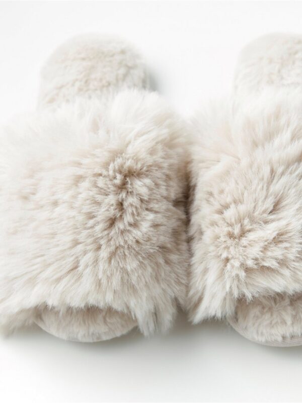 Fake fur slippers - 8459050-7403