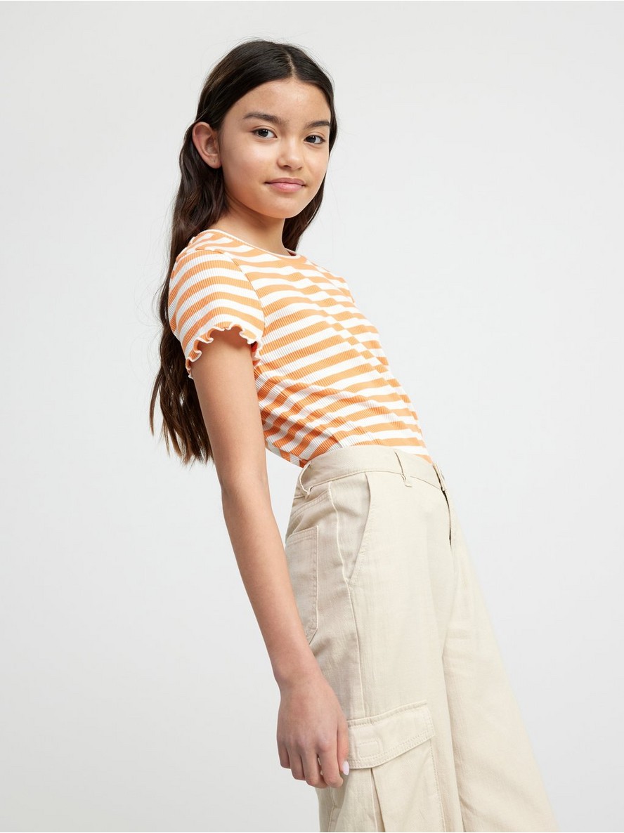 Majica – Ribbed top with curly hem