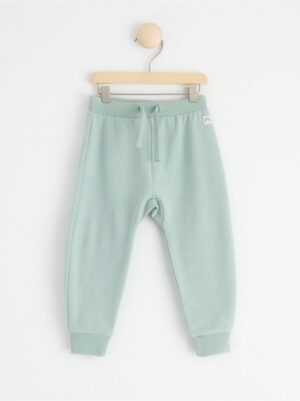 Sweatpants with brushed inside and back appliqué - 8547087-7682