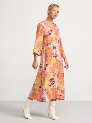 Midi dress with wide sleeves and flowers - 8537043-9617