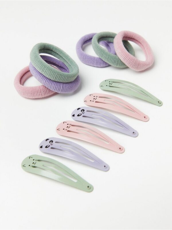 Set with hair clips and elastics - 8551053-7406