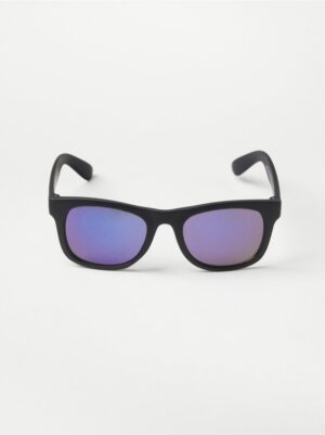 Matte black wayfarer sunglasses - 8562047-80