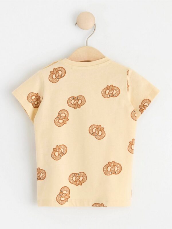 Short sleeve top with pretzels - 8577055-9830