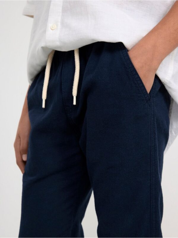 STAFFAN Straight regular waist trousers in linen blend - 8546198-2521