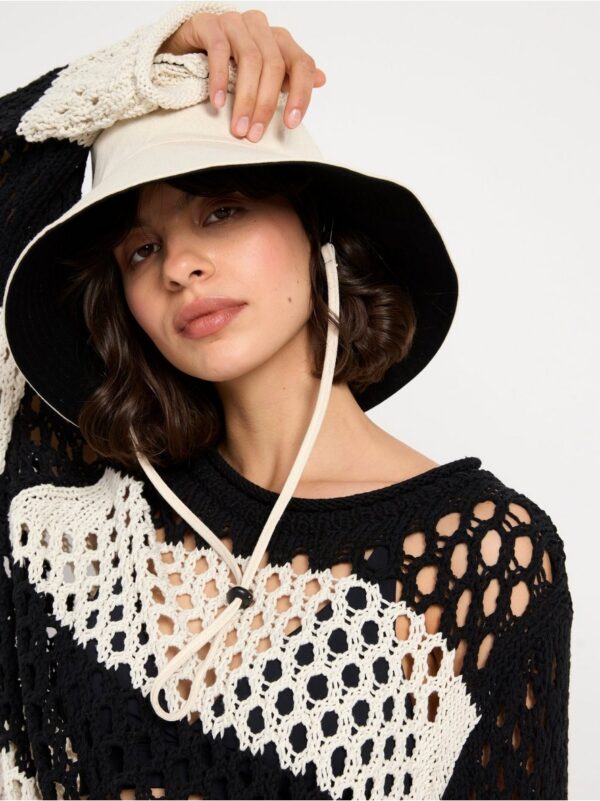 Long sleeve hole knitted jumper - 8615821-80