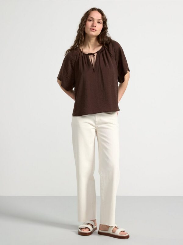Short sleeve satin blouse - 8606991-215