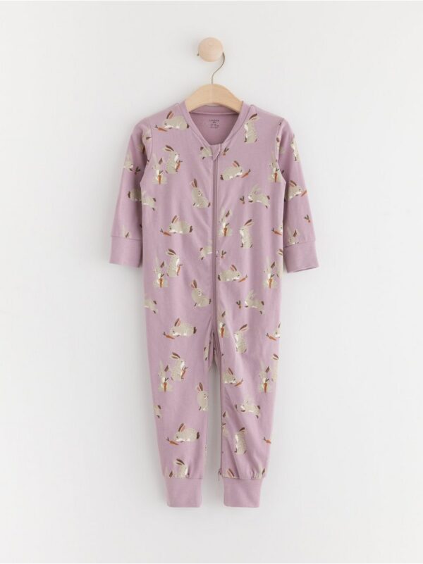 Pyjamas with rabbits - 8617605-8121